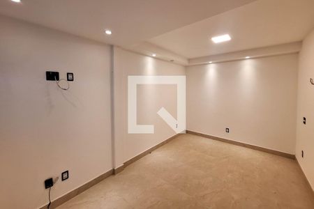 Casa de condomínio à venda com 350m², 3 quartos e 3 vagas Casa de condomínio à venda com 350m², 3 quartos e 3 vagasSuíte 2