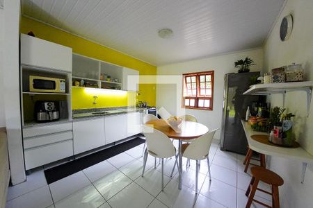 Casa à venda com 86m², 2 quartos e 2 vagasCozinha