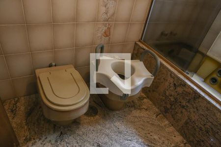 Apartamento para alugar com 172m², 3 quartos e 3 vagas Apartamento para alugar com 172m², 3 quartos e 3 vagasBanheiro da Suíte