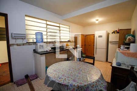 Casa à venda com 142m², 3 quartos e 2 vagas Casa à venda com 142m², 3 quartos e 2 vagasCozinha