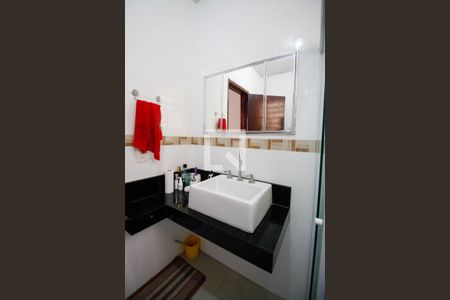 Casa à venda com 142m², 3 quartos e 2 vagas Casa à venda com 142m², 3 quartos e 2 vagasBanheiro