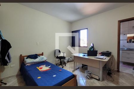 Casa à venda com 300m², 3 quartos e 4 vagasSuíte 2