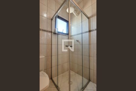 Casa à venda com 300m², 3 quartos e 4 vagasBanheiro da suíte 2