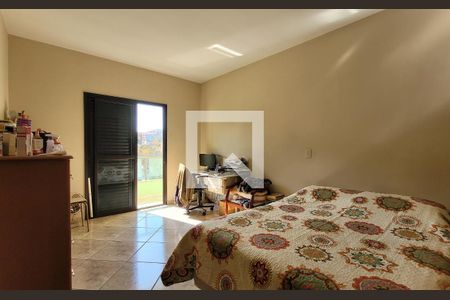 Casa à venda com 300m², 3 quartos e 4 vagasSuíte 3