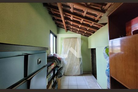 Casa à venda com 300m², 3 quartos e 4 vagasSala 2