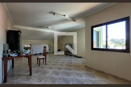 Casa à venda com 300m², 3 quartos e 4 vagasSala 2