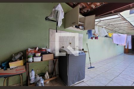 Casa à venda com 300m², 3 quartos e 4 vagasLavanderia