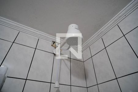 Casa à venda com 217m², 4 quartos e 2 vagas Casa à venda com 217m², 4 quartos e 2 vagasBanheiro 2