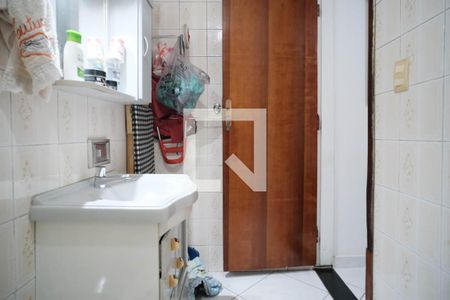 Casa à venda com 217m², 4 quartos e 2 vagas Casa à venda com 217m², 4 quartos e 2 vagasBanheiro da Suíte
