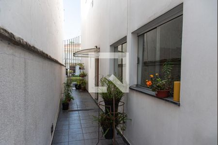 Casa à venda com 250m², 5 quartos e 10 vagasCorredor