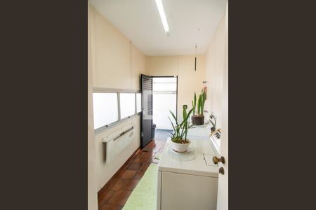 Casa à venda com 250m², 5 quartos e 10 vagasÁrea de serviço