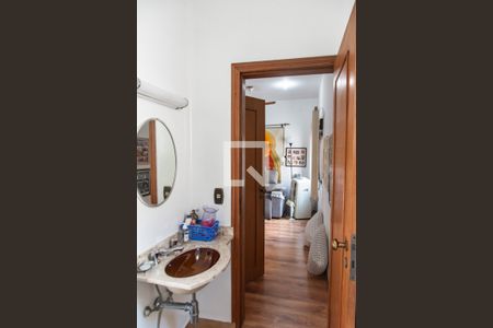 Casa à venda com 250m², 5 quartos e 10 vagasBanheiro da suíte 1