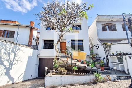 Casa à venda com 250m², 5 quartos e 10 vagasFachada