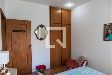 Casa à venda com 250m², 5 quartos e 10 vagasSuíte 2