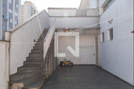 Casa à venda com 250m², 5 quartos e 10 vagasQuintal