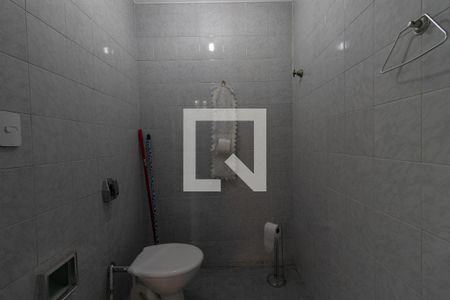 Casa à venda com 198m², 3 quartos e 2 vagas Casa à venda com 198m², 3 quartos e 2 vagasLavabo