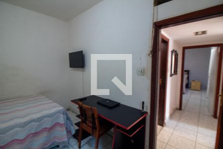 Casa à venda com 120m², 4 quartos e 5 vagas Casa à venda com 120m², 4 quartos e 5 vagasQuarto 2