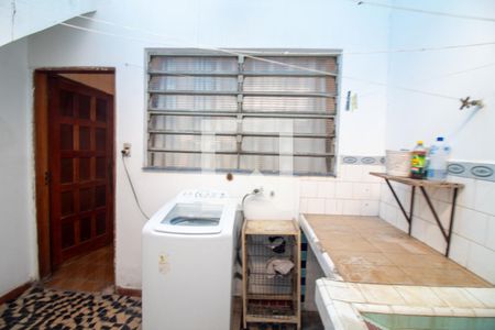 Casa à venda com 120m², 4 quartos e 5 vagas Casa à venda com 120m², 4 quartos e 5 vagasÁrea de Serviço