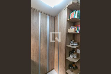 Casa à venda com 306m², 5 quartos e 4 vagas Casa à venda com 306m², 5 quartos e 4 vagasCozinha