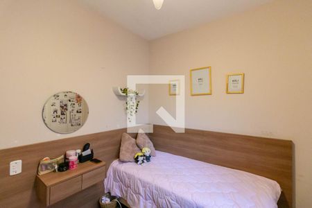 Casa à venda com 306m², 5 quartos e 4 vagas Casa à venda com 306m², 5 quartos e 4 vagasQuarto 1