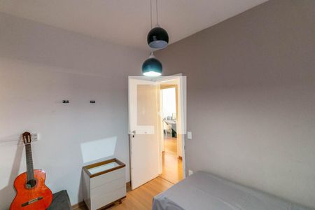 Casa à venda com 306m², 5 quartos e 4 vagas Casa à venda com 306m², 5 quartos e 4 vagasQuarto 2