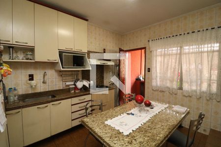 Casa à venda com 325m², 5 quartos e 2 vagasCozinha