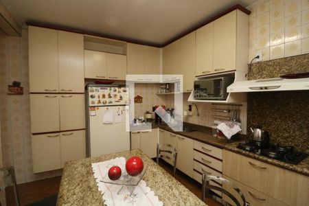 Casa à venda com 325m², 5 quartos e 2 vagasCozinha