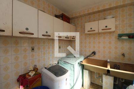 Casa à venda com 325m², 5 quartos e 2 vagasÁrea de Serviço