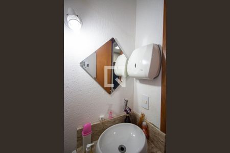 Casa à venda com 105m², 3 quartos e 3 vagas Casa à venda com 105m², 3 quartos e 3 vagasLavabo