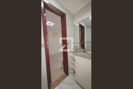 Apartamento à venda com 184m², 4 quartos e 2 vagasBanheiro da Cobertura