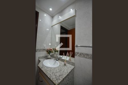 Apartamento à venda com 184m², 4 quartos e 2 vagasBanheiro Social