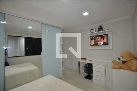 Apartamento à venda com 184m², 4 quartos e 2 vagasQuarto 1 Suíte