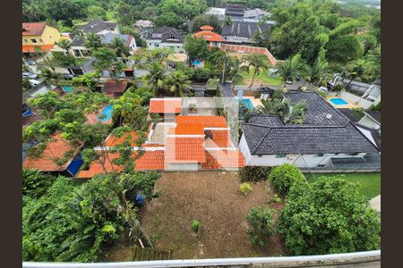 Casa de condomínio à venda com 570m², 5 quartos e 3 vagas Casa de condomínio à venda com 570m², 5 quartos e 3 vagasÁrea comum