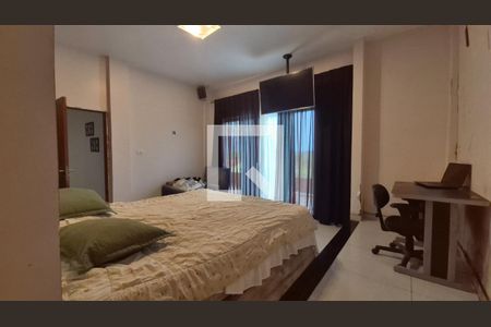 Casa de condomínio à venda com 570m², 5 quartos e 3 vagas Casa de condomínio à venda com 570m², 5 quartos e 3 vagasSuite 2