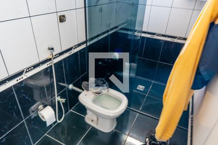 Casa à venda com 237m², 4 quartos e 4 vagas Casa à venda com 237m², 4 quartos e 4 vagasBanheiro da Suíte 1