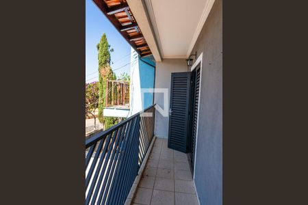 Casa à venda com 237m², 4 quartos e 4 vagas Casa à venda com 237m², 4 quartos e 4 vagasSuíte 1