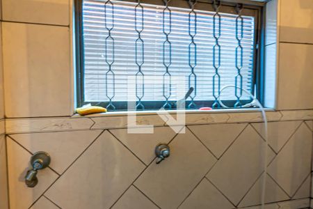 Casa à venda com 237m², 4 quartos e 4 vagas Casa à venda com 237m², 4 quartos e 4 vagasBanheiro