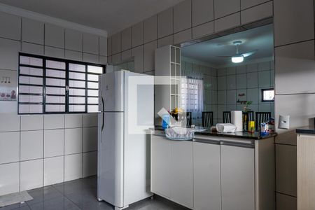 Casa à venda com 237m², 4 quartos e 4 vagas Casa à venda com 237m², 4 quartos e 4 vagasCozinha