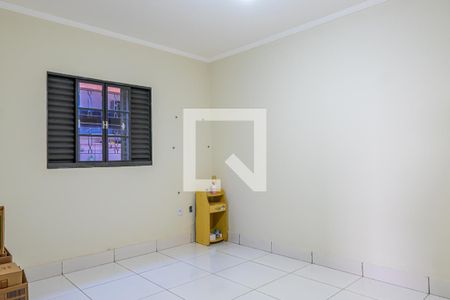 Casa à venda com 237m², 4 quartos e 4 vagas Casa à venda com 237m², 4 quartos e 4 vagasQuarto 2