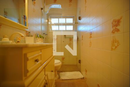 Casa à venda com 350m², 3 quartos e 2 vagasBanheiro Corredor