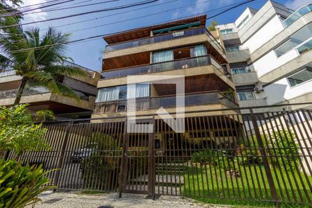 Apartamento à venda com 360m², 4 quartos e 2 vagasFachada