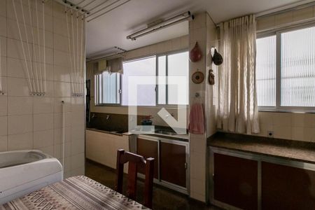 Apartamento à venda com 270m², 4 quartos e 1 vaga Apartamento à venda com 270m², 4 quartos e 1 vagaCozinha