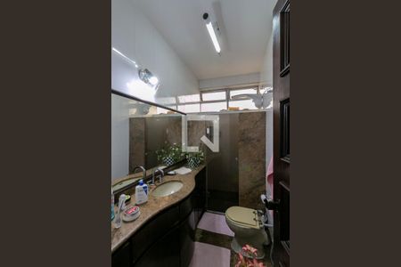 Apartamento à venda com 270m², 4 quartos e 1 vaga Apartamento à venda com 270m², 4 quartos e 1 vagaBanheiro