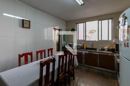 Apartamento à venda com 270m², 4 quartos e 1 vaga Apartamento à venda com 270m², 4 quartos e 1 vagaCozinha