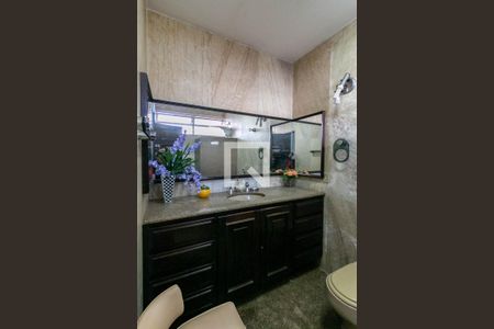 Apartamento à venda com 270m², 4 quartos e 1 vaga Apartamento à venda com 270m², 4 quartos e 1 vagaSuíte