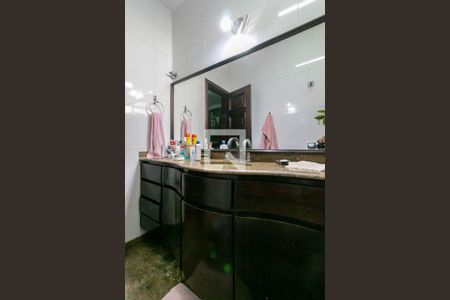 Apartamento à venda com 270m², 4 quartos e 1 vaga Apartamento à venda com 270m², 4 quartos e 1 vagaBanheiro