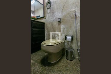 Apartamento à venda com 270m², 4 quartos e 1 vaga Apartamento à venda com 270m², 4 quartos e 1 vagaSuíte