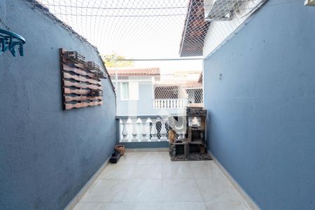 Casa de condomínio à venda com 72m², 2 quartos e 1 vaga Casa de condomínio à venda com 72m², 2 quartos e 1 vagaVaranda