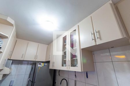 Casa de condomínio à venda com 72m², 2 quartos e 1 vaga Casa de condomínio à venda com 72m², 2 quartos e 1 vagaCozinha - Armários