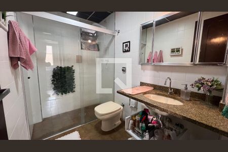 Apartamento à venda com 101m², 4 quartos e sem vaga Apartamento à venda com 101m², 4 quartos e sem vagaBanheiro